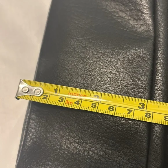 The Sak Black Ventura Convertible distressed leather backpack crossbody NWOT - Picture 13 of 16